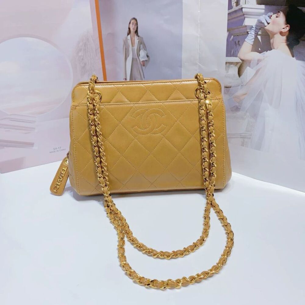 Chanel Women Pre-Loved Bag Very Good Condition